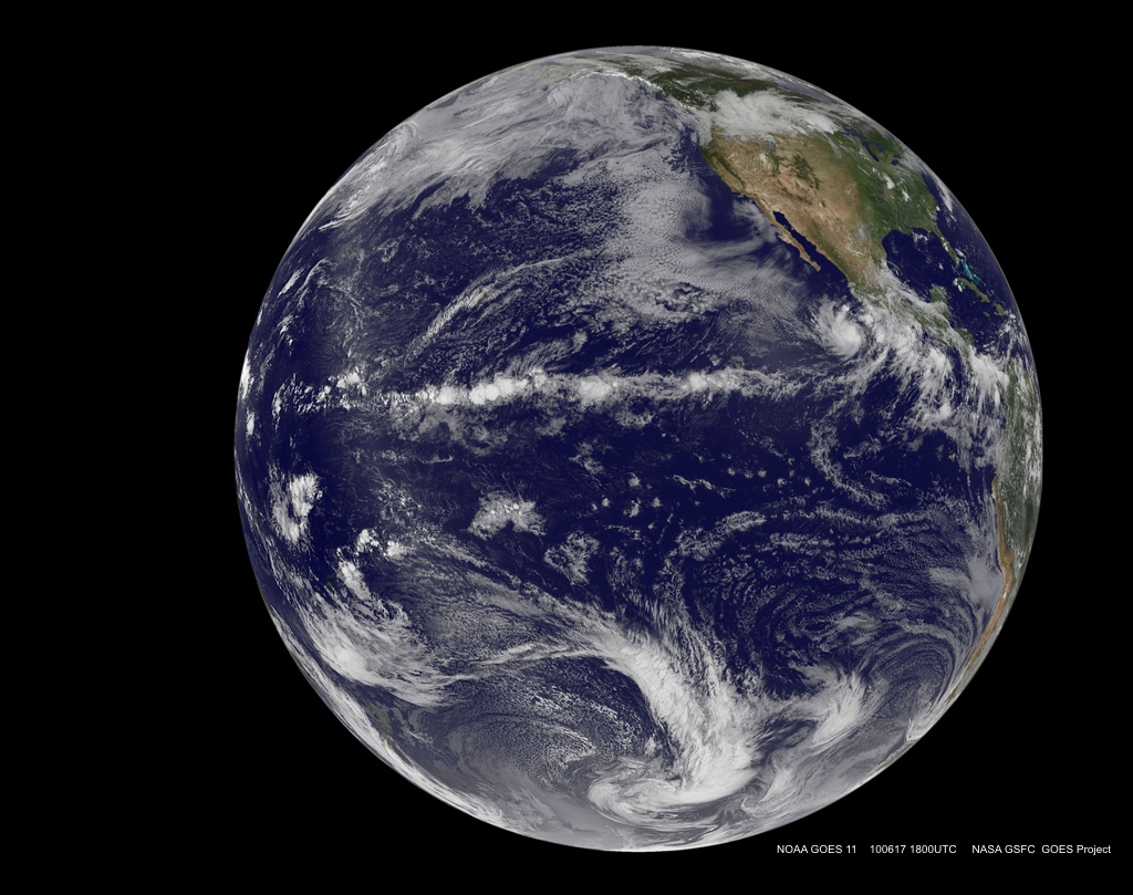 Jordytan består till mer än 2/3 av vatten. Däremot är våra oceaner grunda, vilket gör att  mängden vatten är mindre än man vanligtvis föreställer sig.