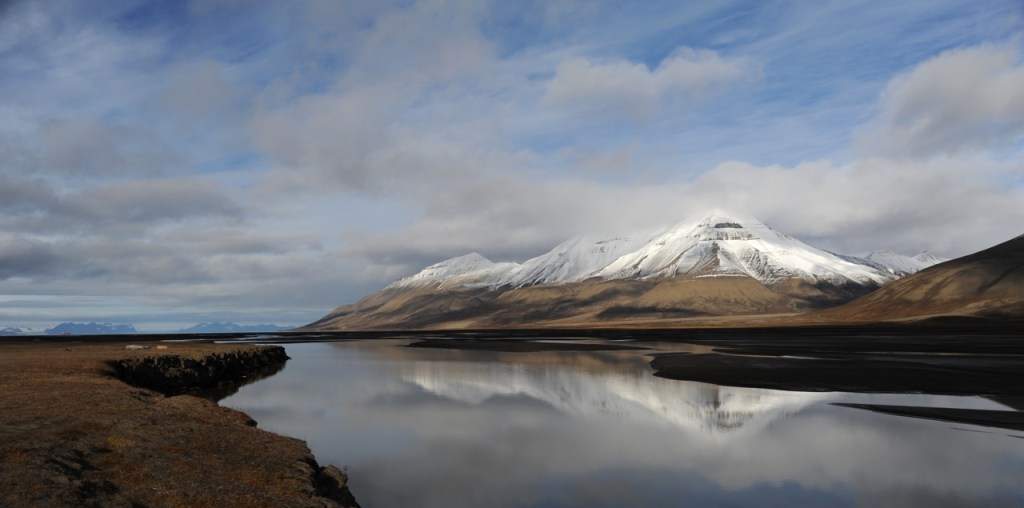 Där Adventdalen möter havet